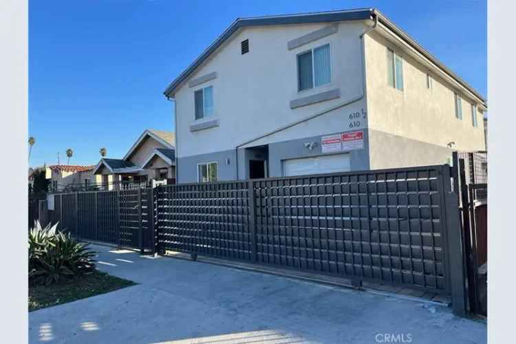 Buy Quadruplex Near 110 Freeway with 4 Bedrooms and 3 Bathrooms