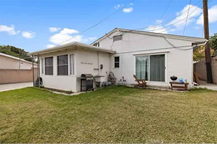 Rent Charming Single Family Homes with Large Lot in Long Beach