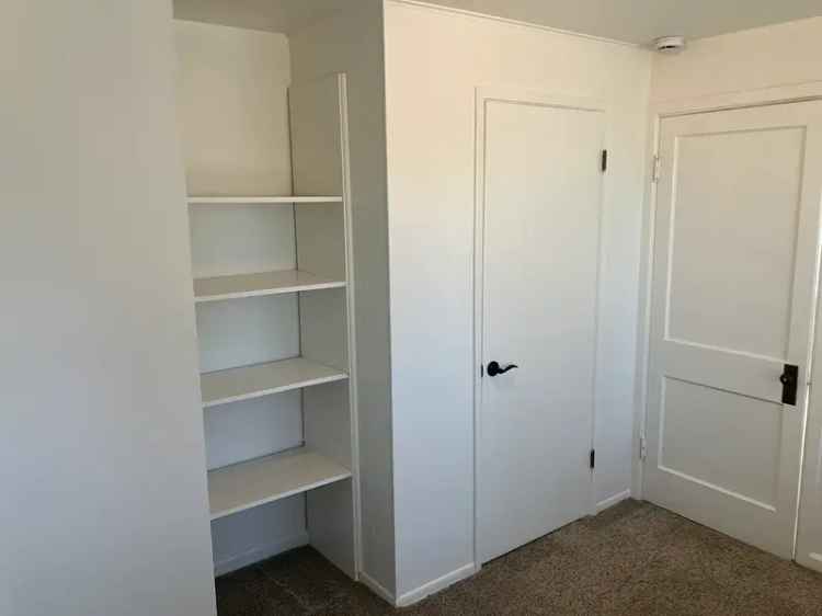 Rent 2 Bedroom Apartment near Green Lake with Office Space Available