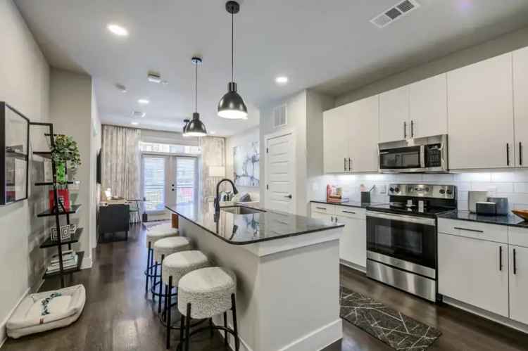 Rent Luxury Apartments Near Frisco TX in Little Elm with Modern Features