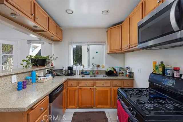 House For Sale in 216, West 23rd Street, Long Beach, California