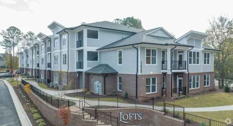 Rent Luxury Apartments in Garner with High-End Finishes and Garages