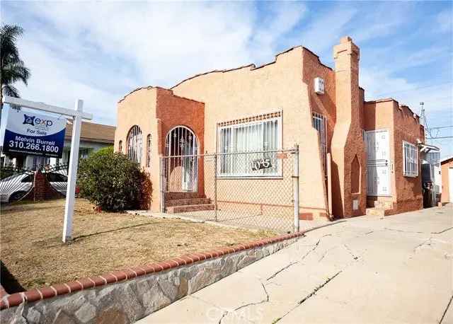 House For Sale in 1045, West 99th Street, Los Angeles, California