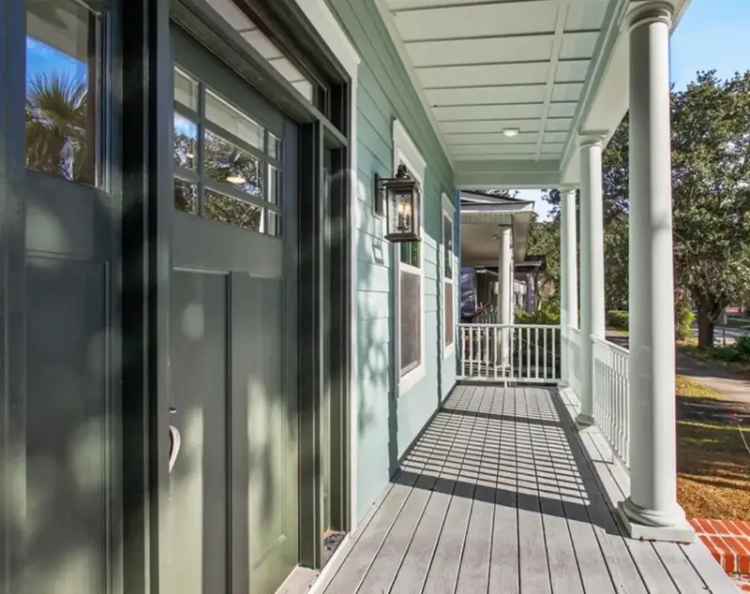 Rent Apartment Unit in a Charming Home Near Forsyth Park and SCAD