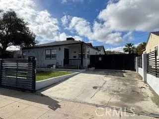 House For Sale in 8787, Colbath Avenue, Los Angeles, California