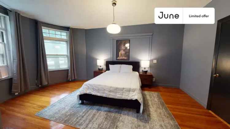 Rent Queen Bedroom in Brookline with Flexible Lease and Great Amenities