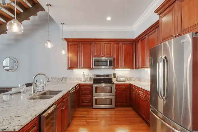 Luxury Apartment Rentals in Central Business District New Orleans