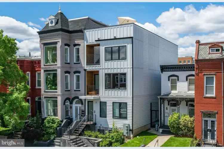 Buy Condominium in Shaw with Modern Finishes and Rooftop Deck