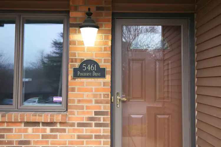 Townhouse for Rent with Three Bedrooms in Pike Creek