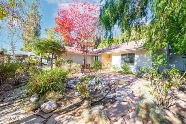 House For Sale in 30675, Lakefront Drive, Agoura Hills, California