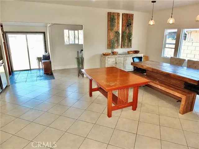 House For Sale in 611, West 121st Street, Los Angeles, California