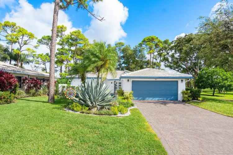 House For Sale in 28, Woods Lane, Boynton Beach, Florida