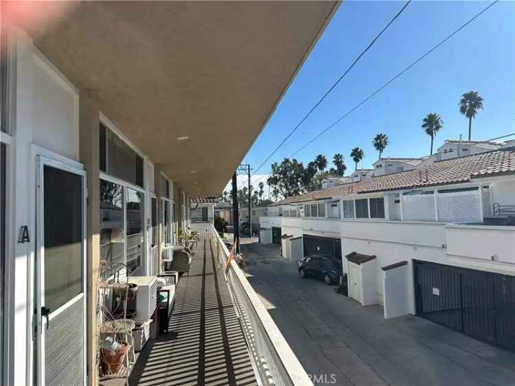 House For Sale in 24, Roswell Avenue, Long Beach, California