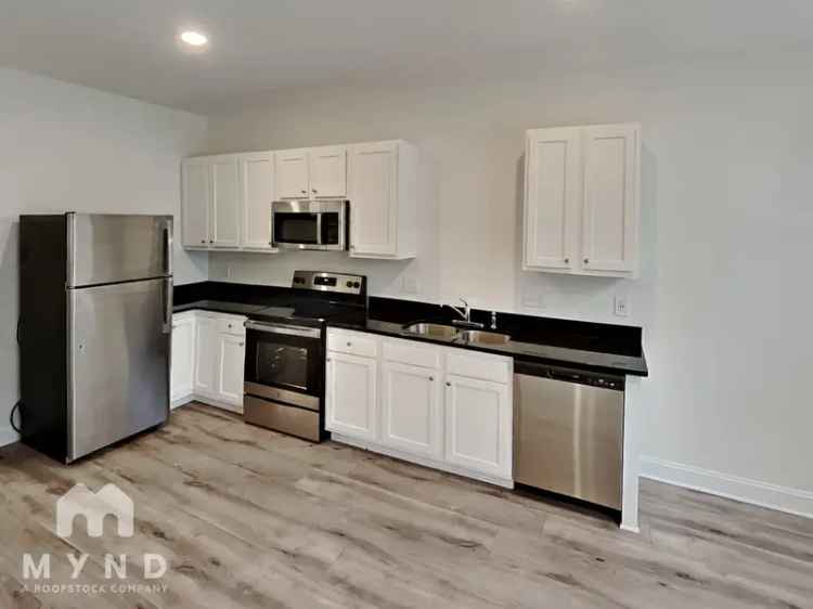 Rent Townhomes in Winston-Salem with Private Patios and Modern Appliances