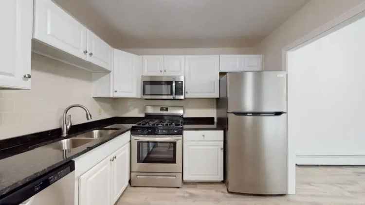 Rent Modern Apartments in North Providence with Great Amenities