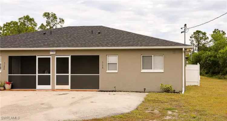 Rent Charming Duplex with 3 Bedrooms and 2 Bathrooms in Lehigh Acres