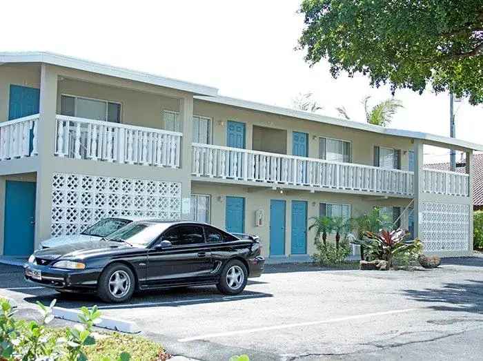 Rent 1 Bed Apartment Boca Raton First Floor Spacious