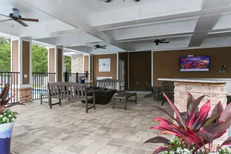 Rent Luxury Apartments at Duval Station Landing in Jacksonville