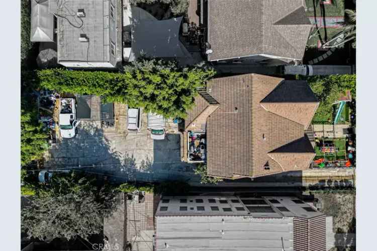 House For Sale in 1407, 5th Avenue, Los Angeles, California