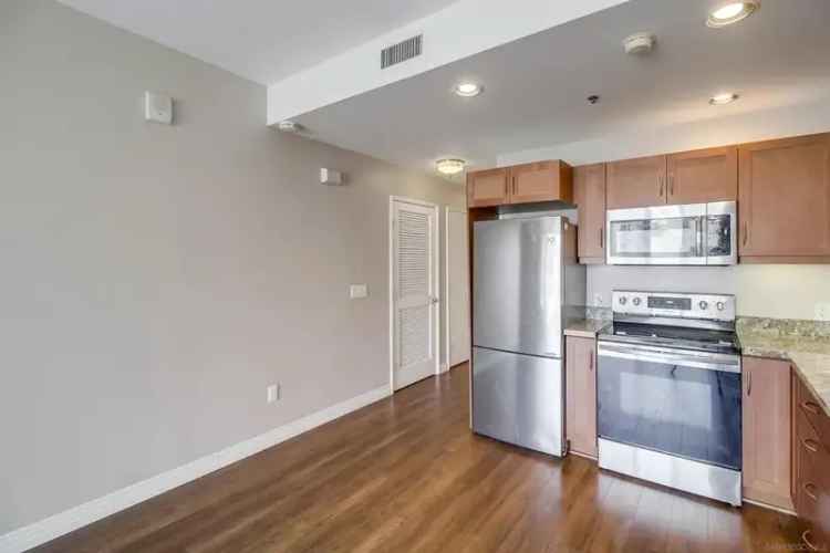 Rent Studio Near Petco Park with City Views and Modern Amenities