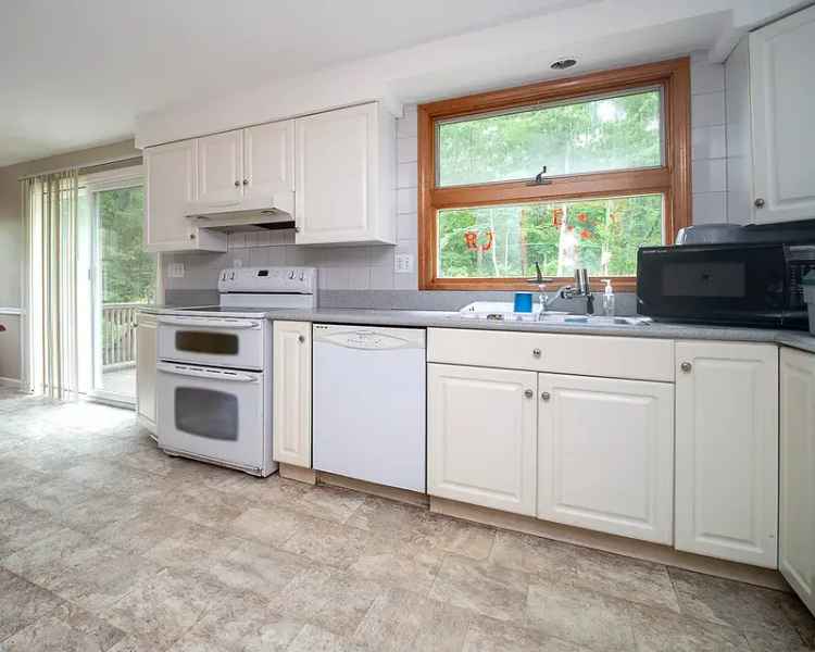 Rent 5 Bedroom Home Near UNH with Modern Amenities