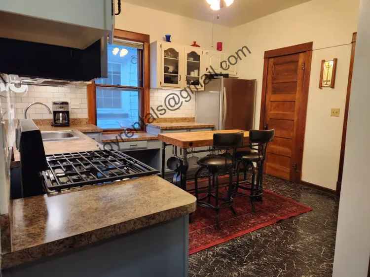 Rent Furnished Traditional Chicago Bungalow with Modern Amenities