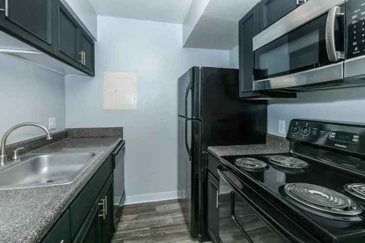 Rent Apartments in Tucson with Centralized Location and Amenities