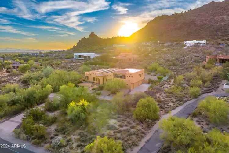 Buy Custom Home with 3 Beds and Amazing Views in Carefree Arizona