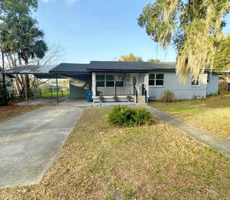 Rent 4 Bedroom Home Near Stetson University with Modern Upgrades