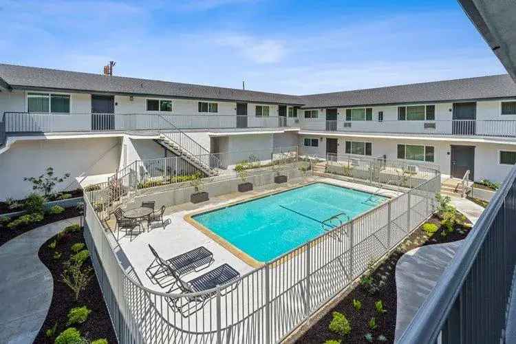 Rent Apartments at The Ridge in La Habra with Resort-Like Features