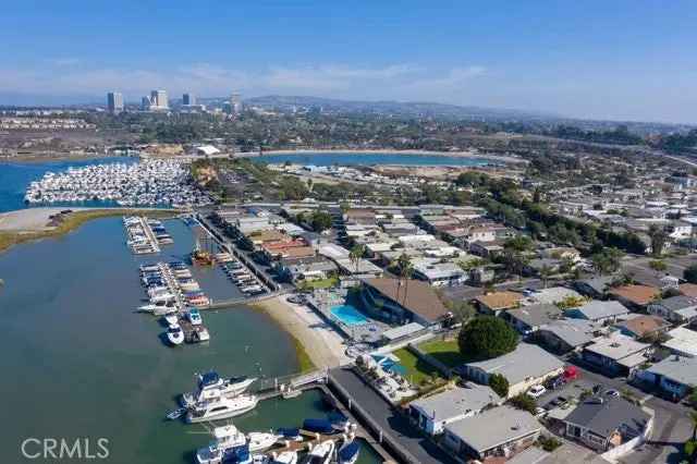 House For Sale in 90, Yorktown, Newport Beach, California