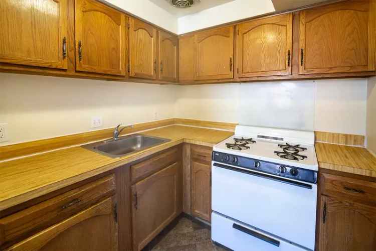 Rent Studio to Two Bedroom Apartments in South Philadelphia