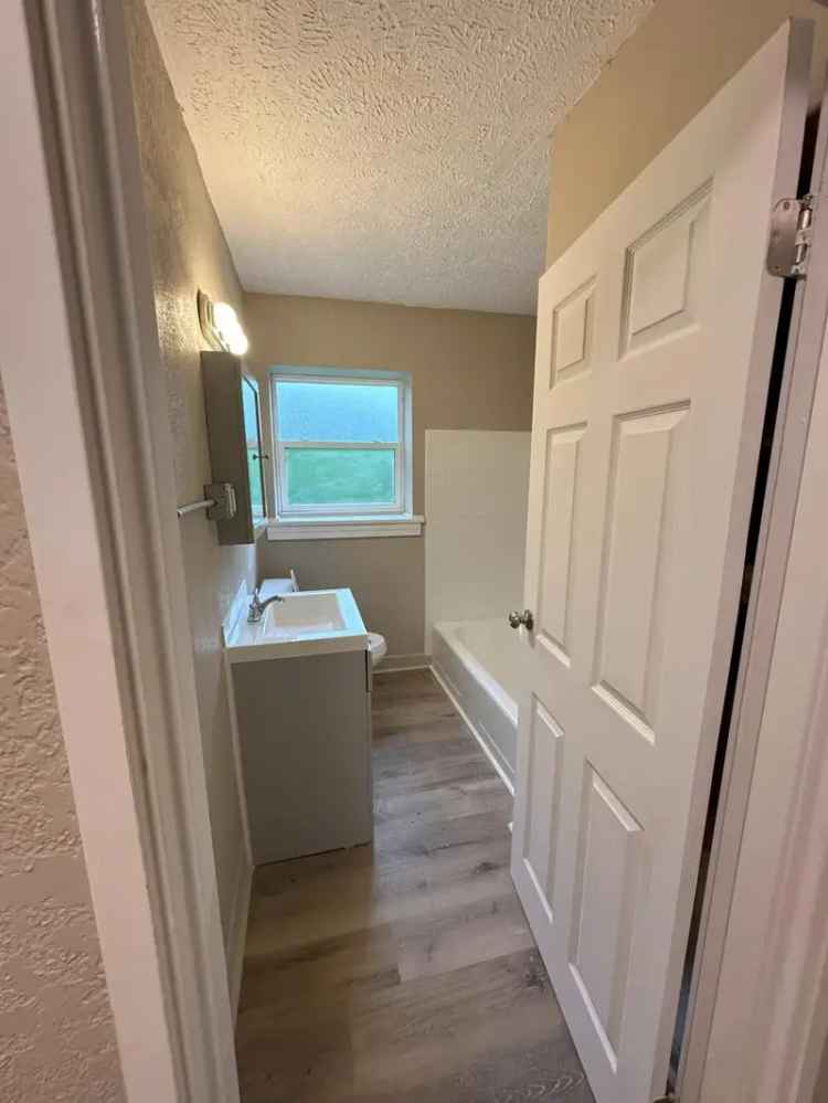 Rent Newly Remodeled Apartment in Hot Springs with Modern Features