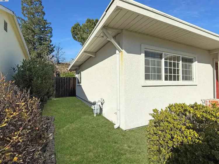 House For Sale in 725, Palm Avenue, Martinez, California