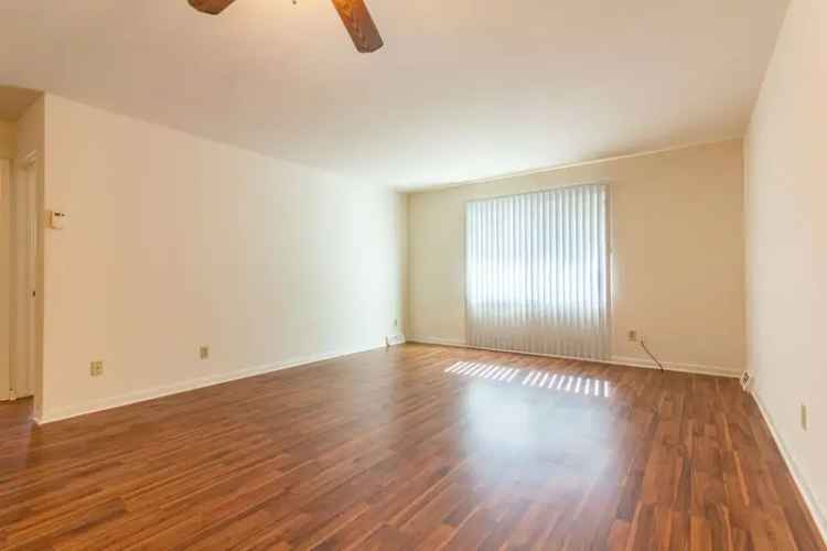 Rent Apartments at Hunter Hills in Euclid with Modern Amenities