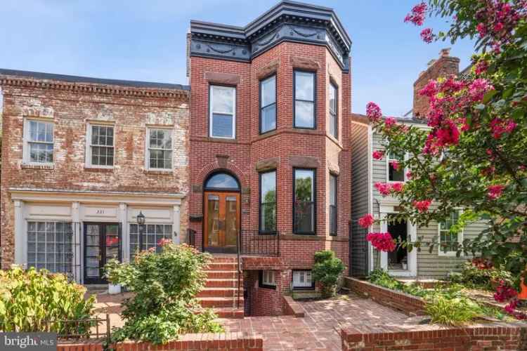 House For Sale in 329, Constitution Avenue Northeast, Washington, District of Columbia