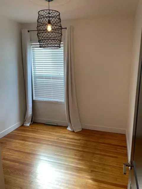 Rent Stylish Townhome in Curtis Park RiNo Location with Garage