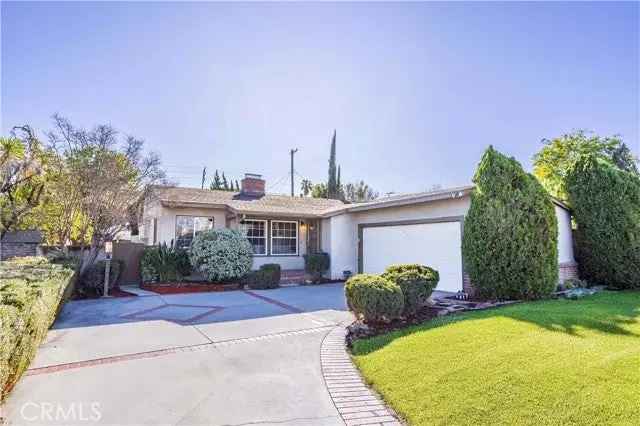 House For Sale in Los Angeles, California