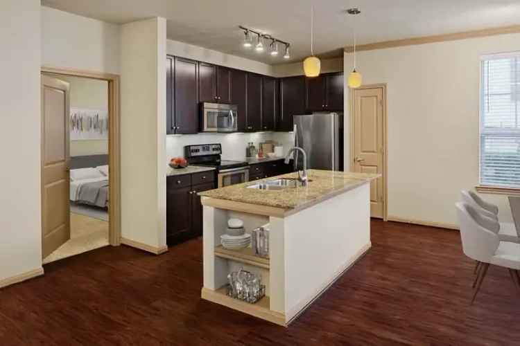 Rent Apartments in Camden La Frontera with Spacious Floor Plans and Amenities