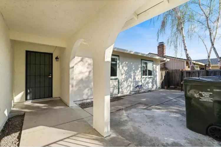 House For Sale in 8353, Star Thistle Way, Sacramento, California