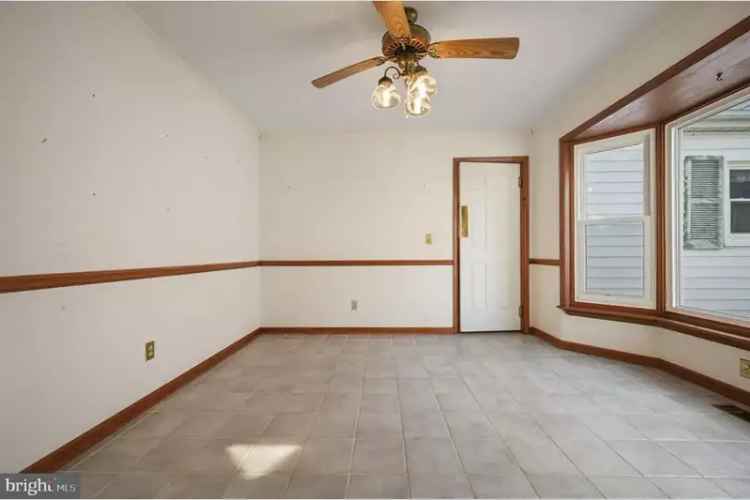 Buy Ranch Home in Lewes with Close Proximity to Downtown and Trails