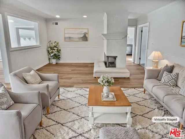 House For Sale in 7706, Independence Avenue, Los Angeles, California