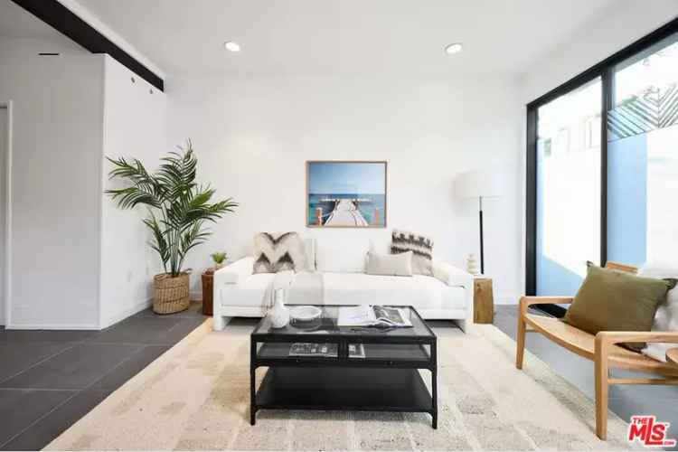 House For Sale in 748, Brooks Avenue, Los Angeles, California