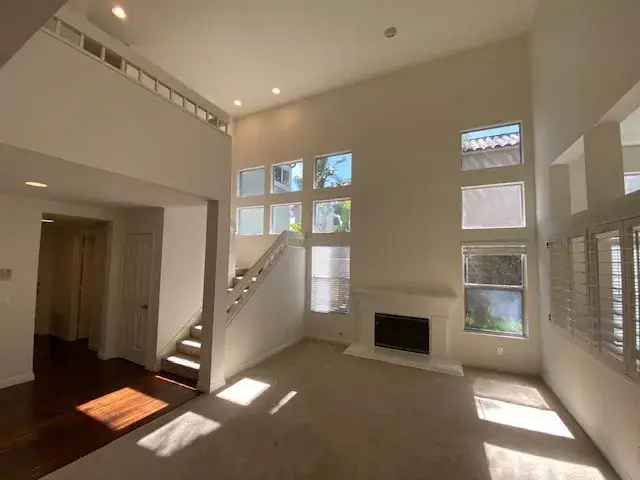 Rent Spacious Home with 4 Bedrooms in Irvine Westpark Community