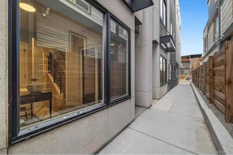 Buy Townhome in Denver with Rooftop Views and Modern Features