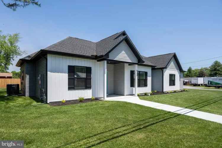 New Construction Buy House in Milton with Spacious Backyard and Modern Features