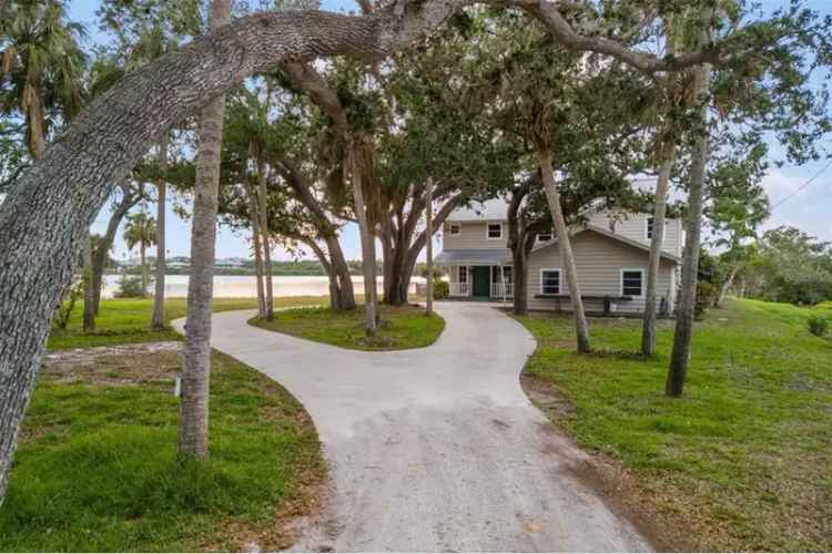 Buy waterfront house in Englewood FL with pool and open water access