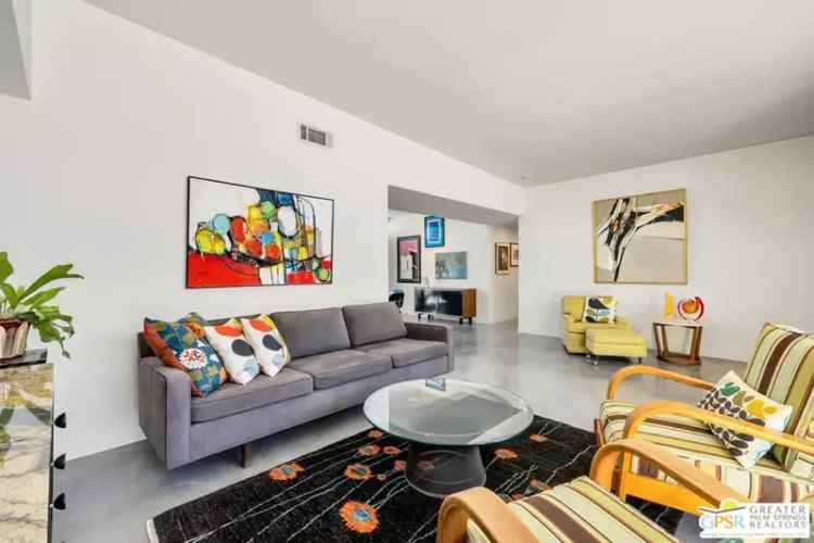 buy Mid Century Modern house in Palm Springs with exquisite features