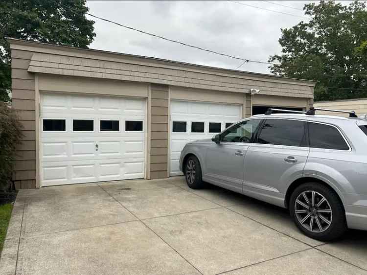 Rent Two-Story Apartment in Shaker Heights with Updated Kitchen and Deck