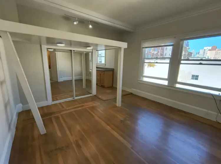 Rent Apartment in Lower Nob Hill Union Square with Pet-Friendly Features